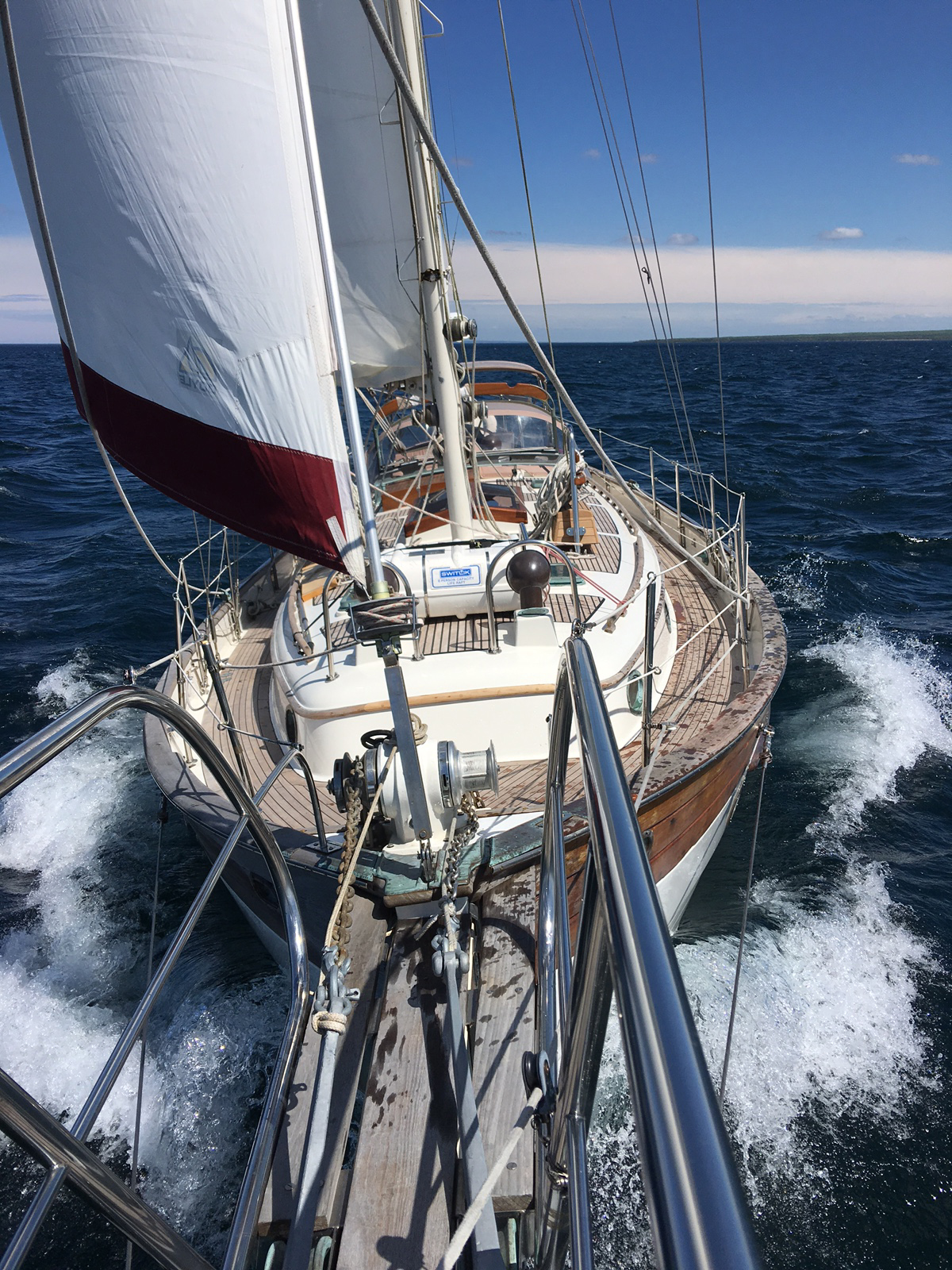 Read more about the article Sailing Pics From Out There (32 Pictures)