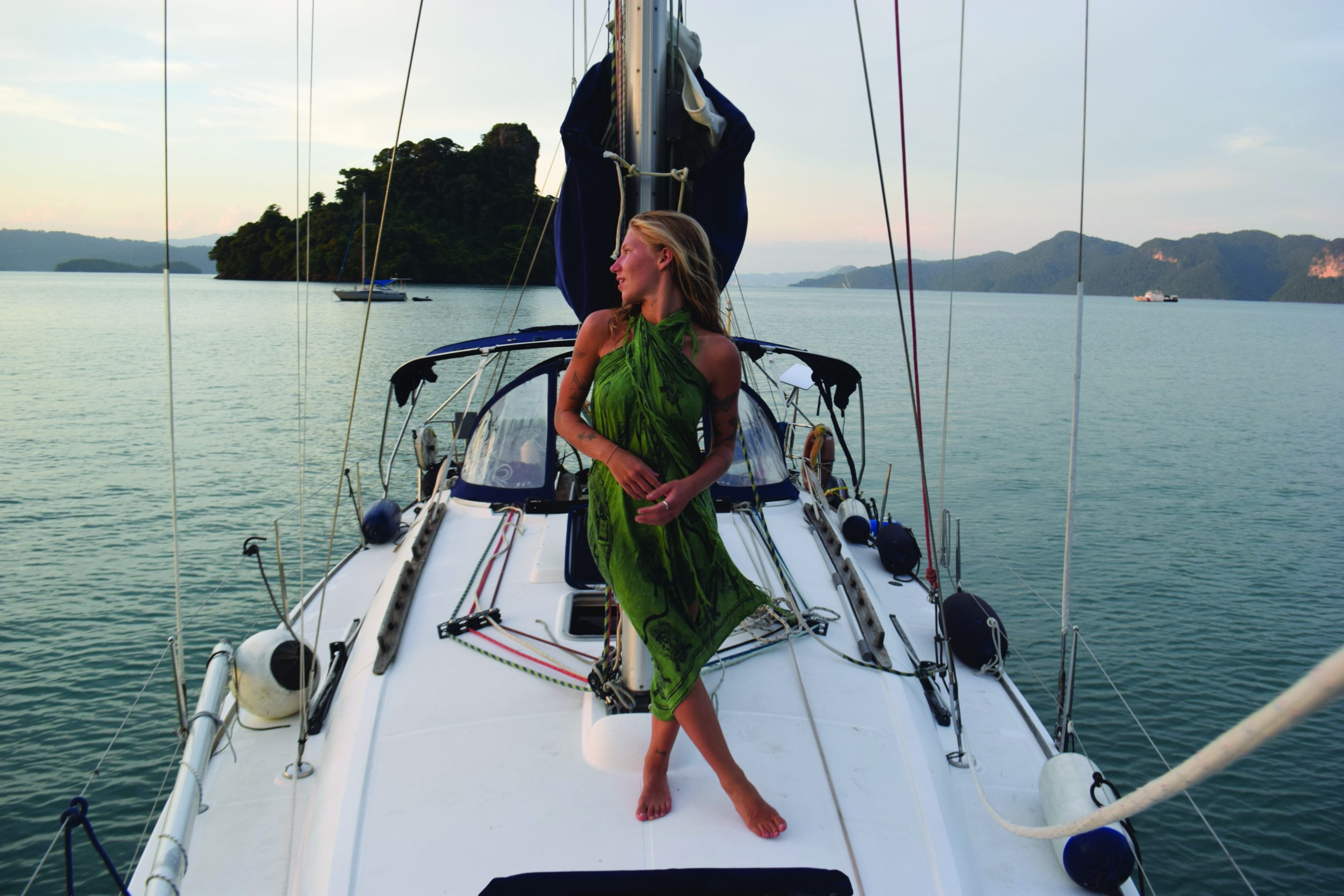 Read more about the article We Bought a Boat in Southeast Asia with No Experience
