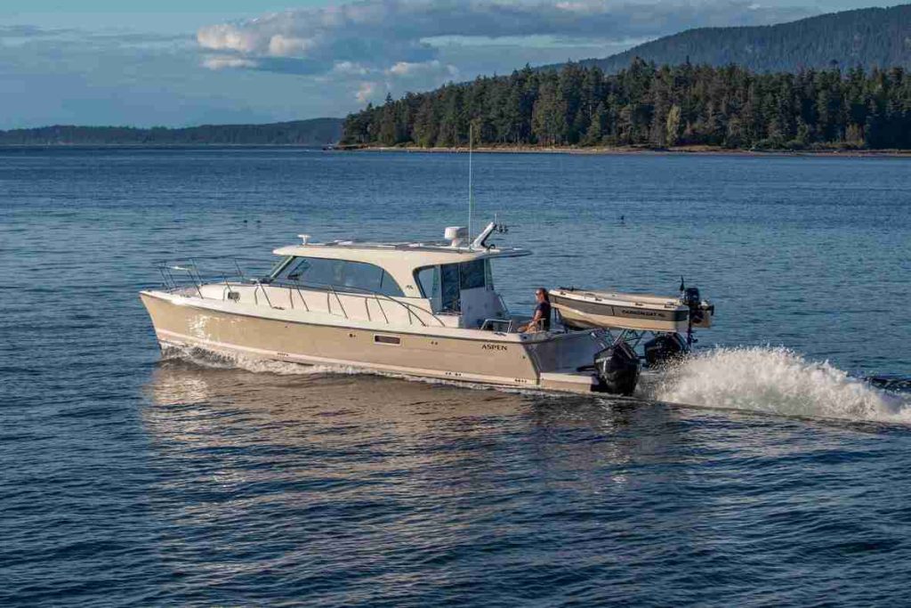 Aspen C110 power catamaran underway